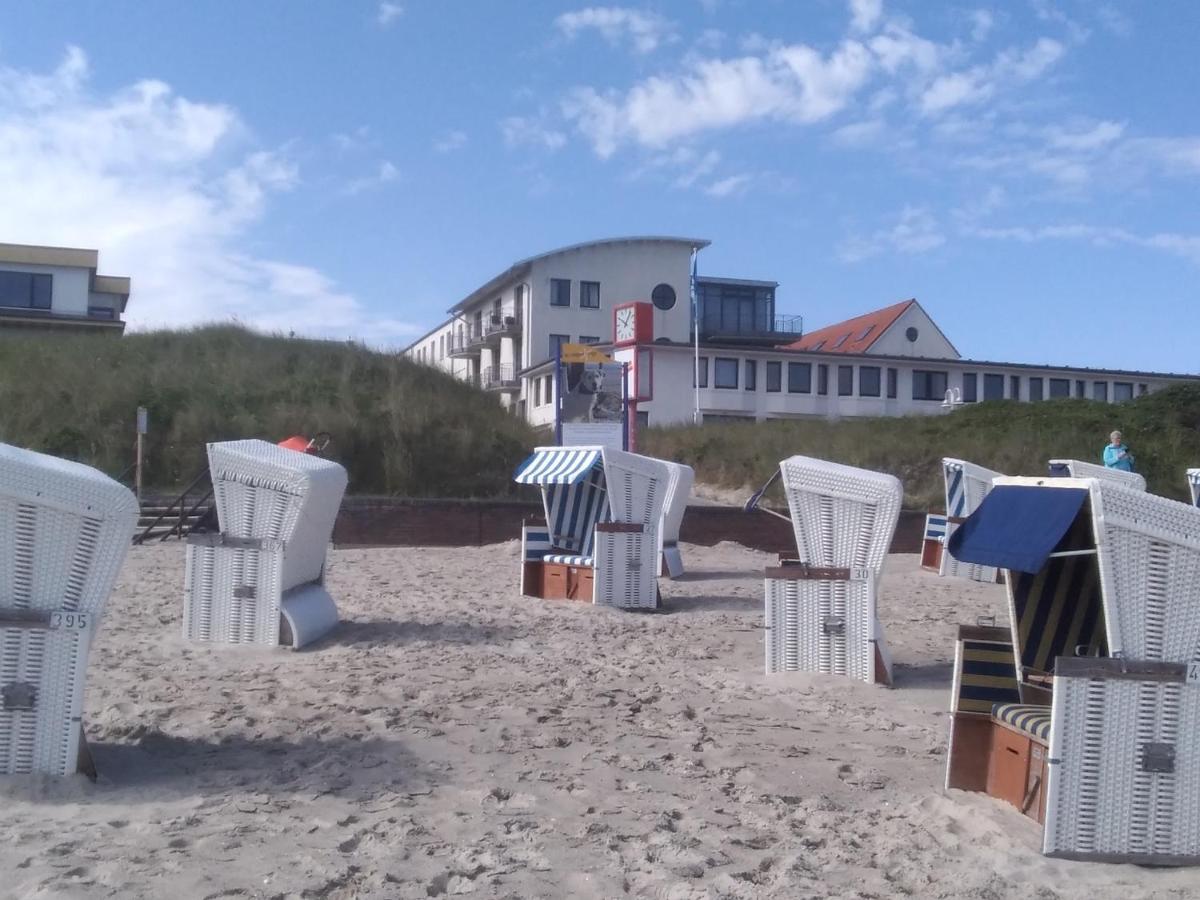 Gaestehaus Germania Wangerooge Buitenkant foto