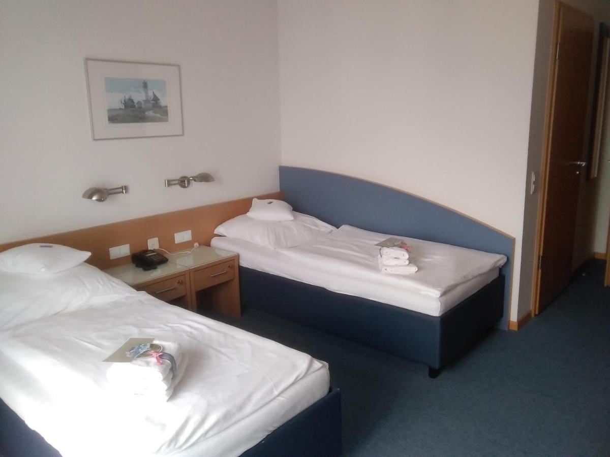 Gaestehaus Germania Wangerooge Buitenkant foto
