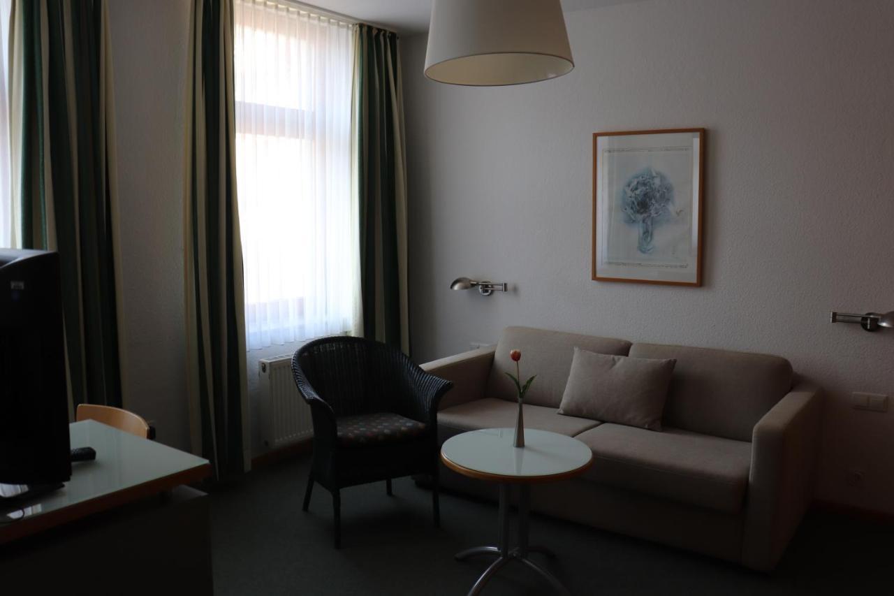 Gaestehaus Germania Wangerooge Buitenkant foto