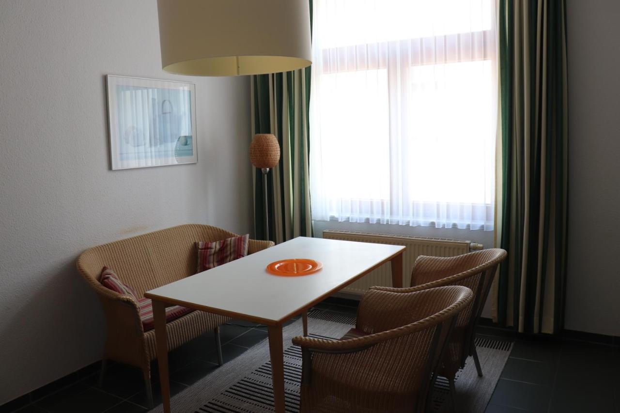 Gaestehaus Germania Wangerooge Buitenkant foto